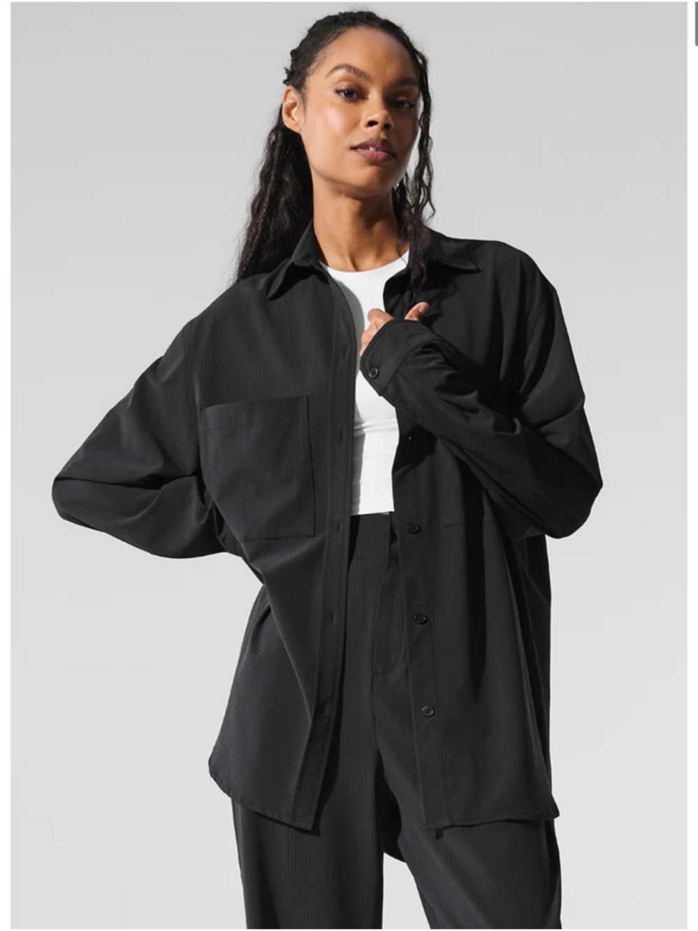 NEW ALO Yoga Women’s ‘Dreamscape button down long sleeve’, black, size small.